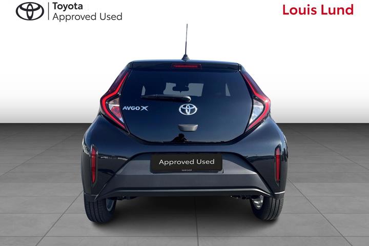 Sort Toyota Aygo X fra 2025