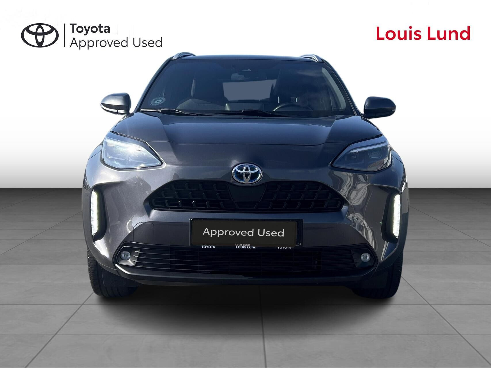 Grå Toyota Yaris Cross fra 2022