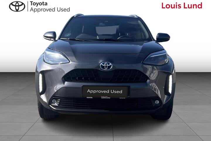 Grå Toyota Yaris Cross fra 2022