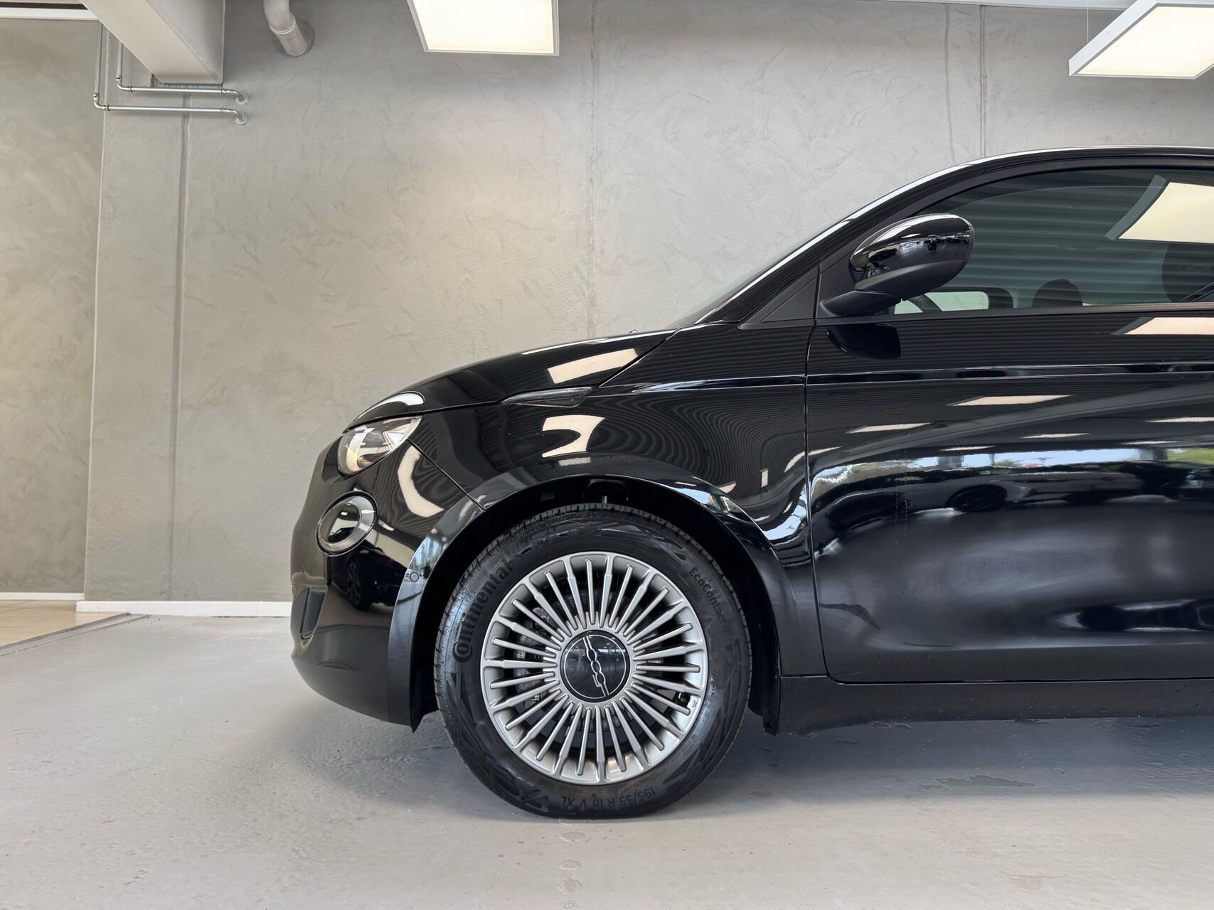 Sort Fiat 500e fra 2023