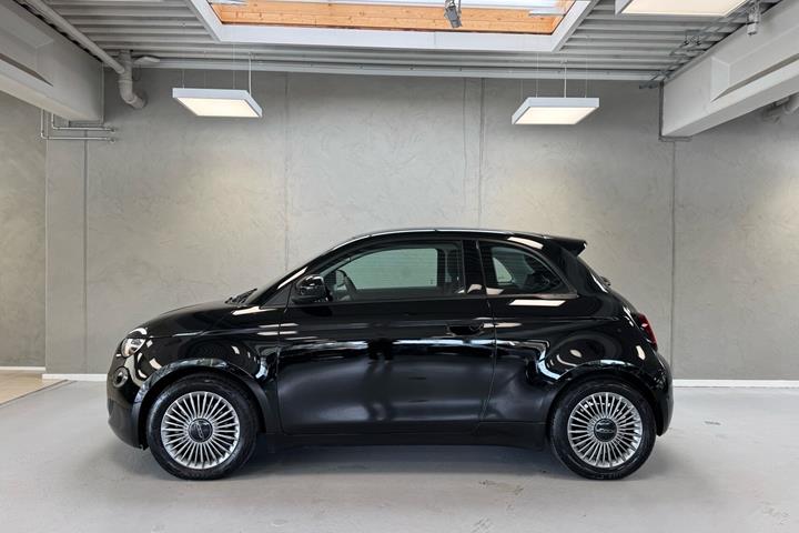 Sort Fiat 500e fra 2023