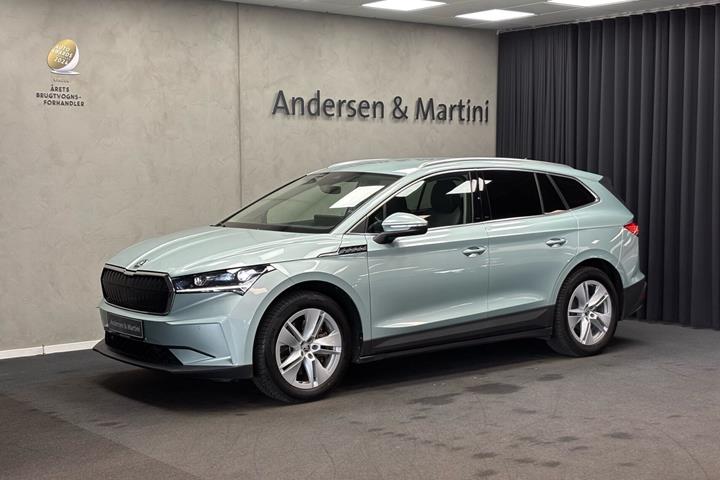 Grå Skoda Enyaq fra 2021