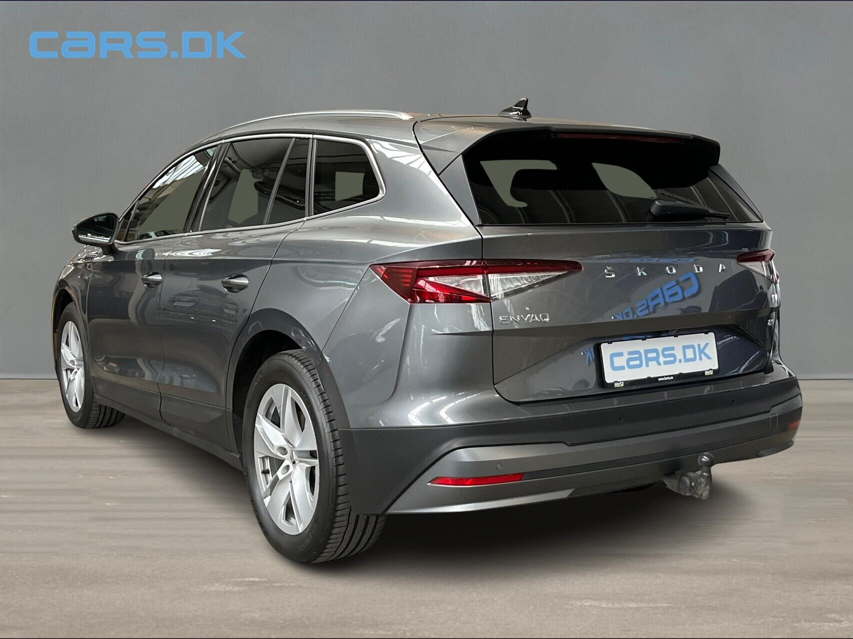 Grå Skoda Enyaq fra 2023