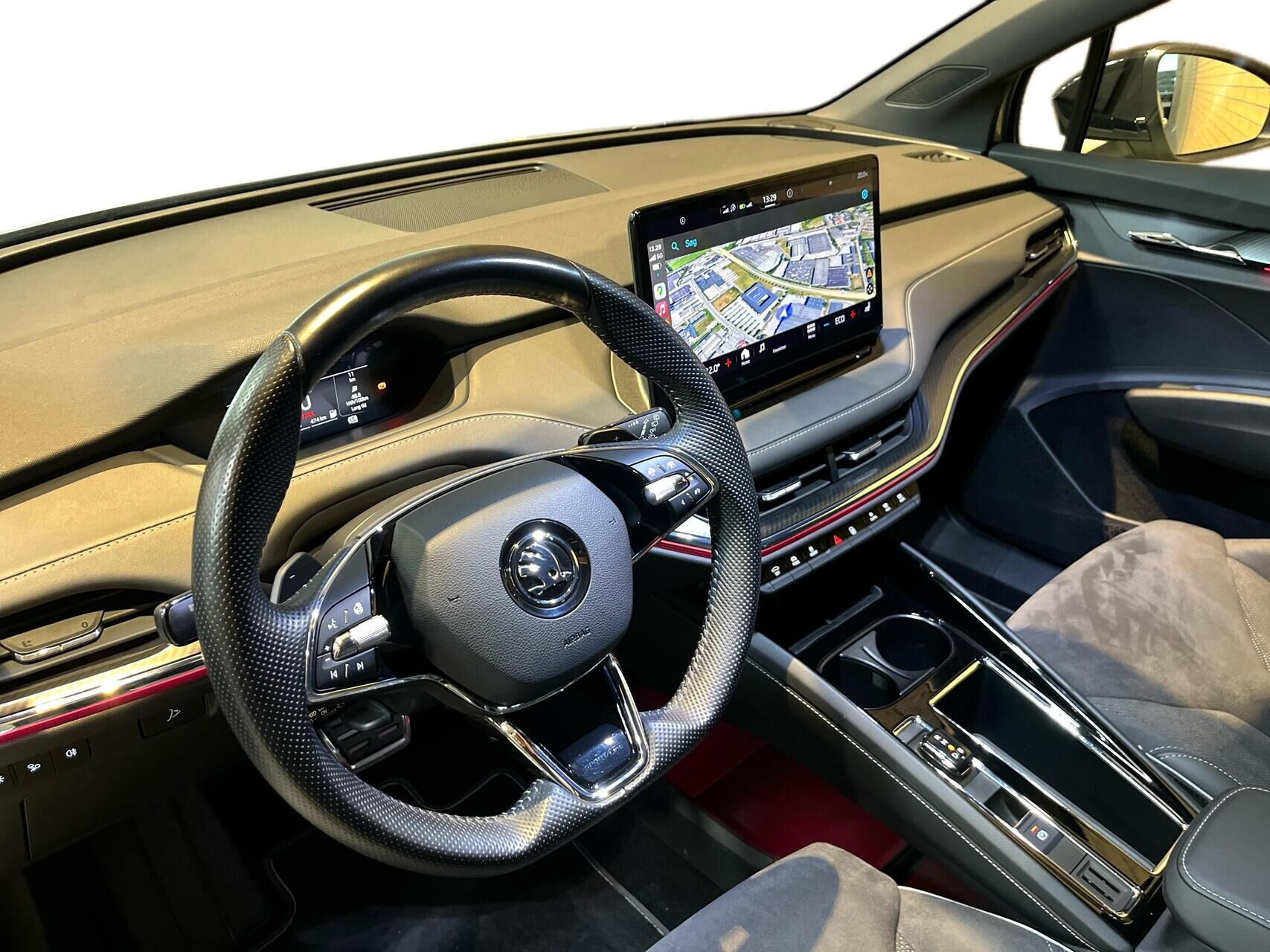Sølv Skoda Enyaq fra 2023