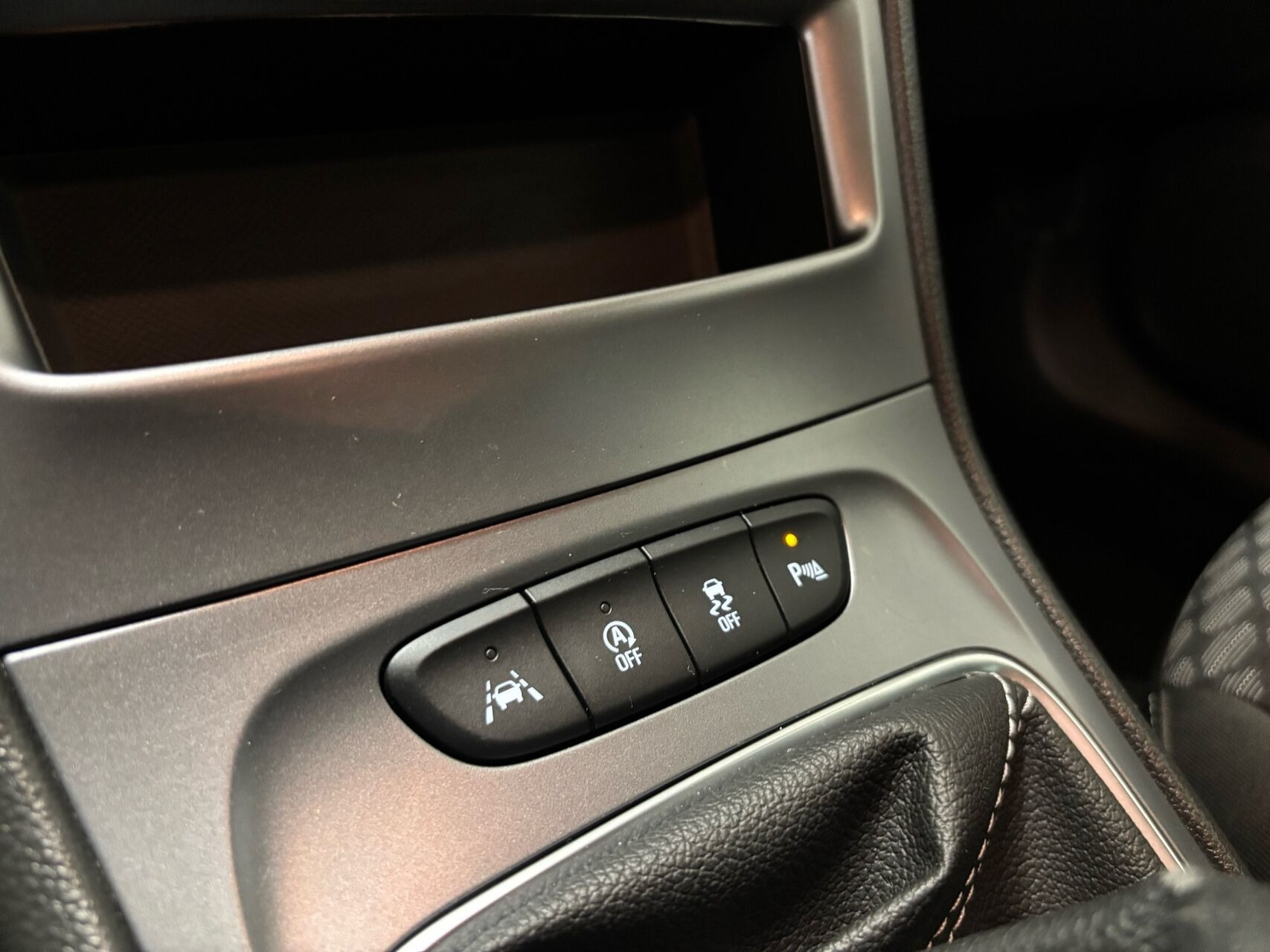 Grå Opel Astra fra 2018