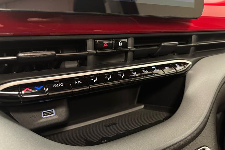 Rød Fiat 500e fra 2024