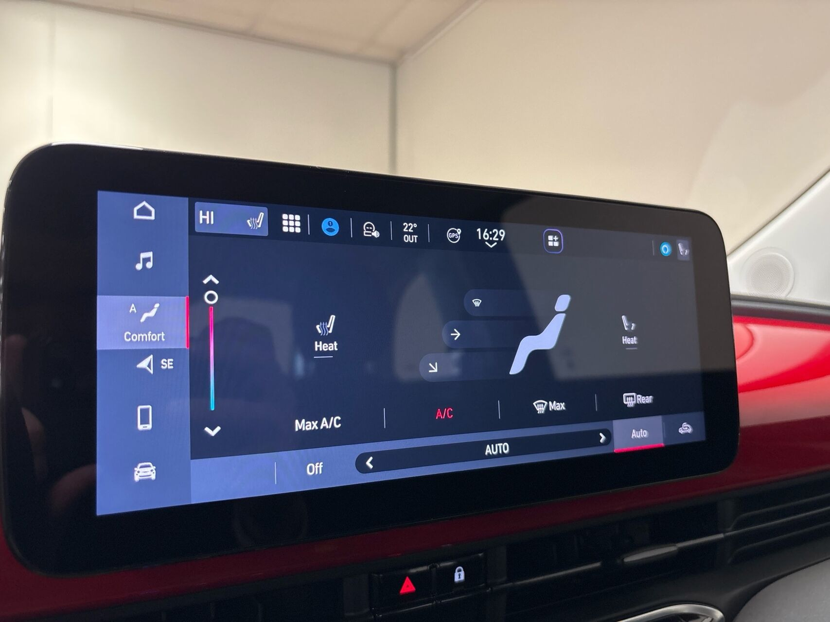 Rød Fiat 500e fra 2023