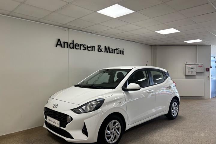 Hvid Hyundai i10 fra 2021