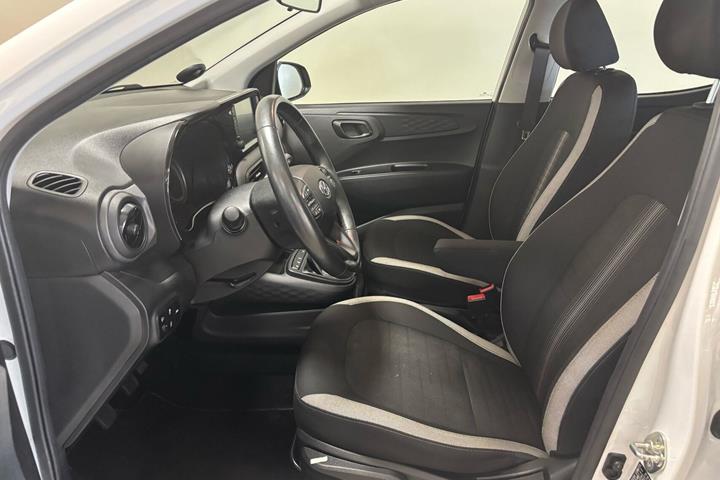 Hvid Hyundai i10 fra 2021