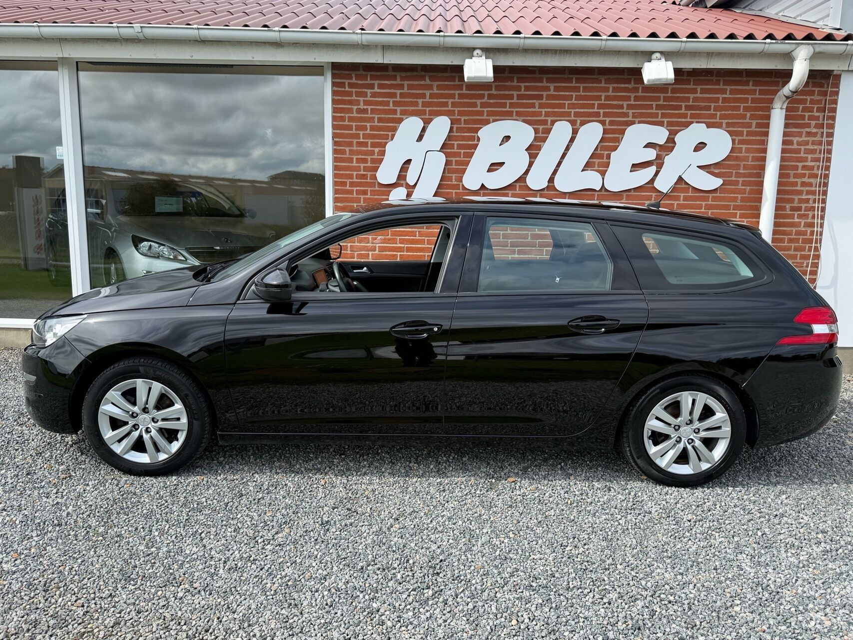 Sort Peugeot 308 fra 2014
