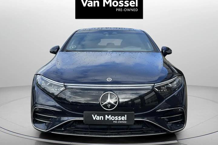 Blå Mercedes EQS 450+ fra 2023