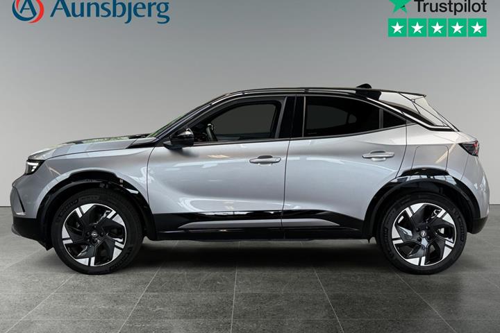 Grå Opel Mokka-e fra 2025