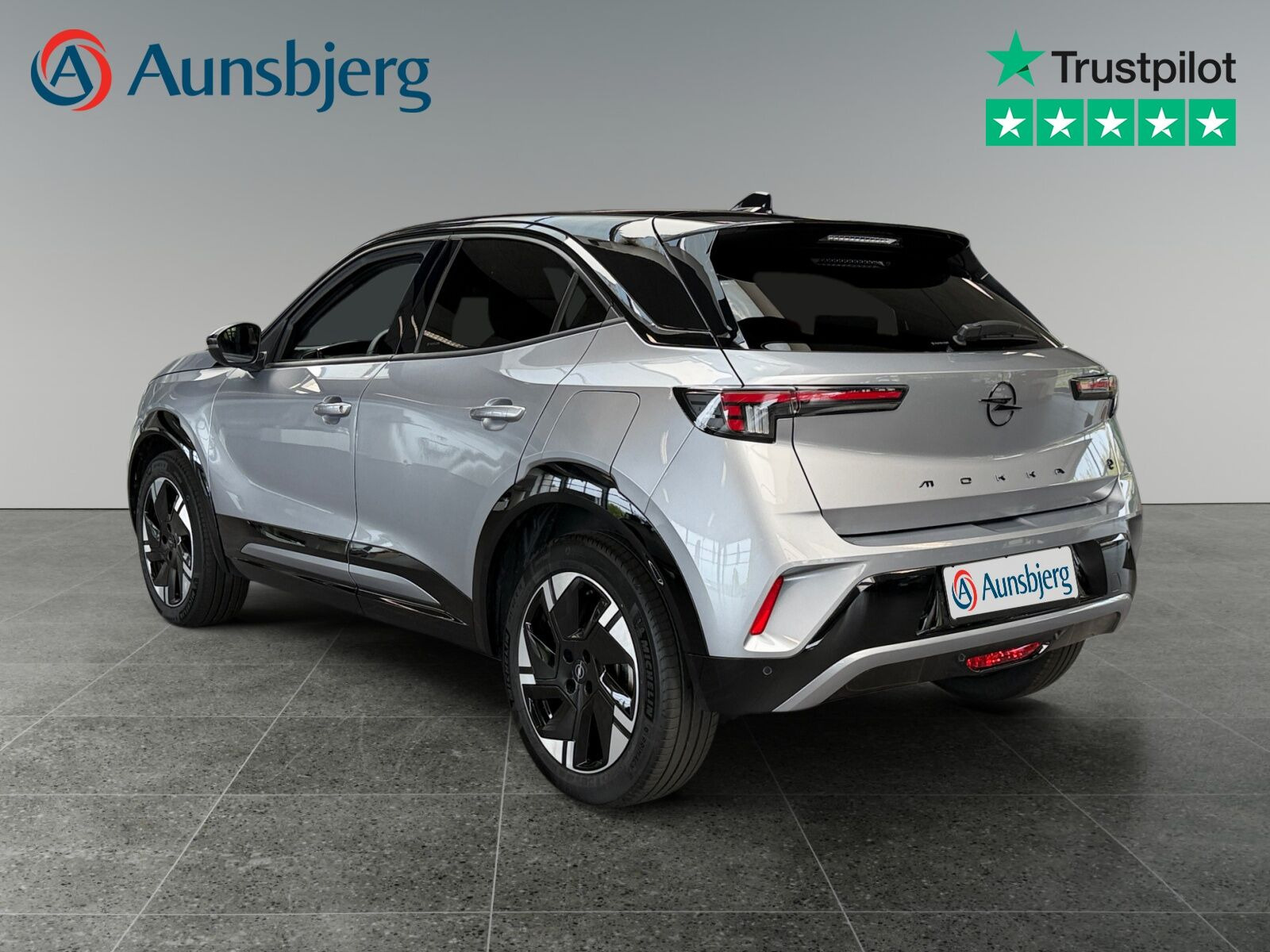 Grå Opel Mokka-e fra 2025