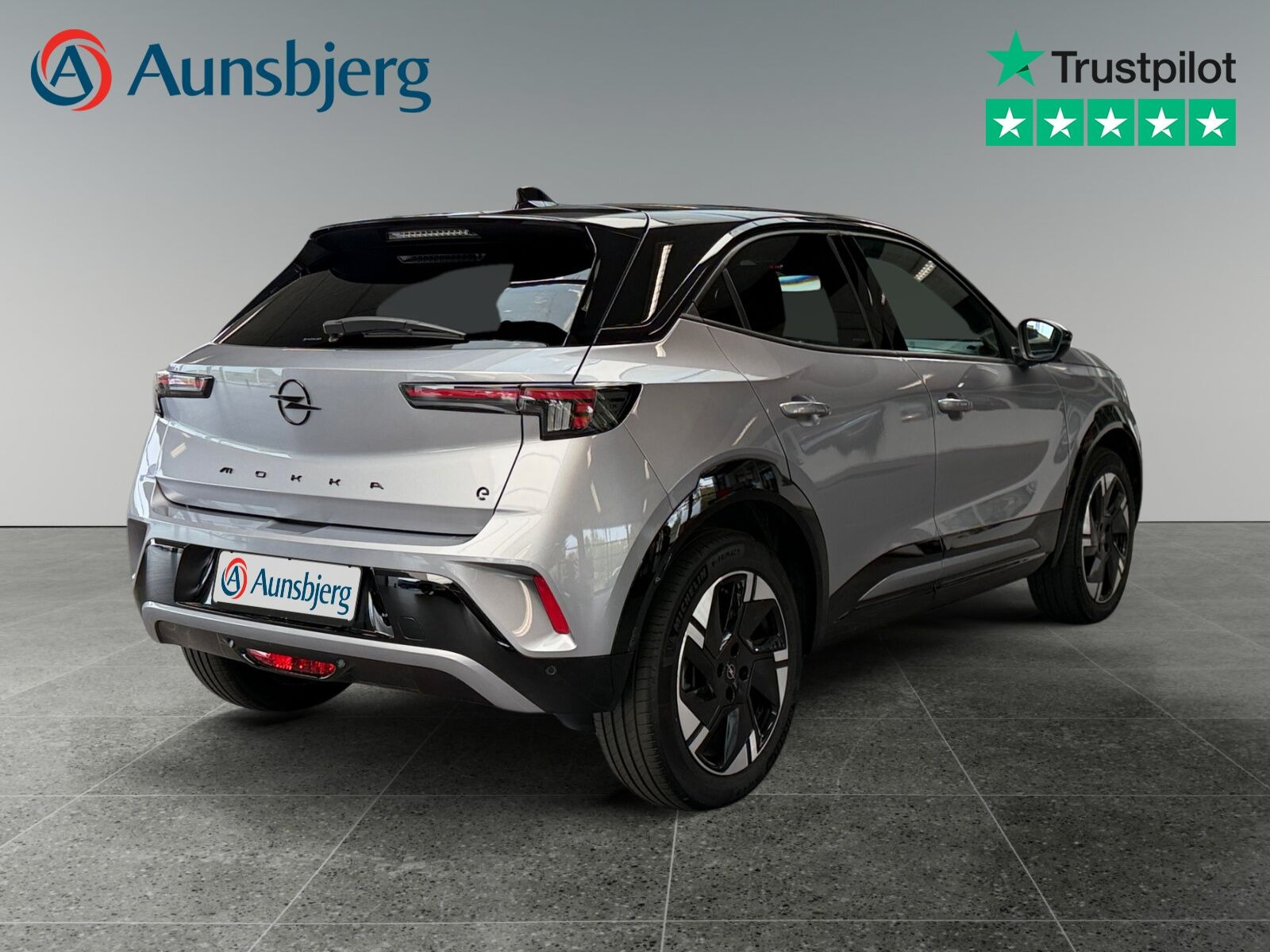 Grå Opel Mokka-e fra 2025