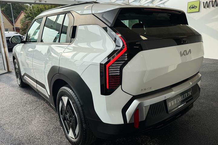 Hvid Kia EV3 fra 2025