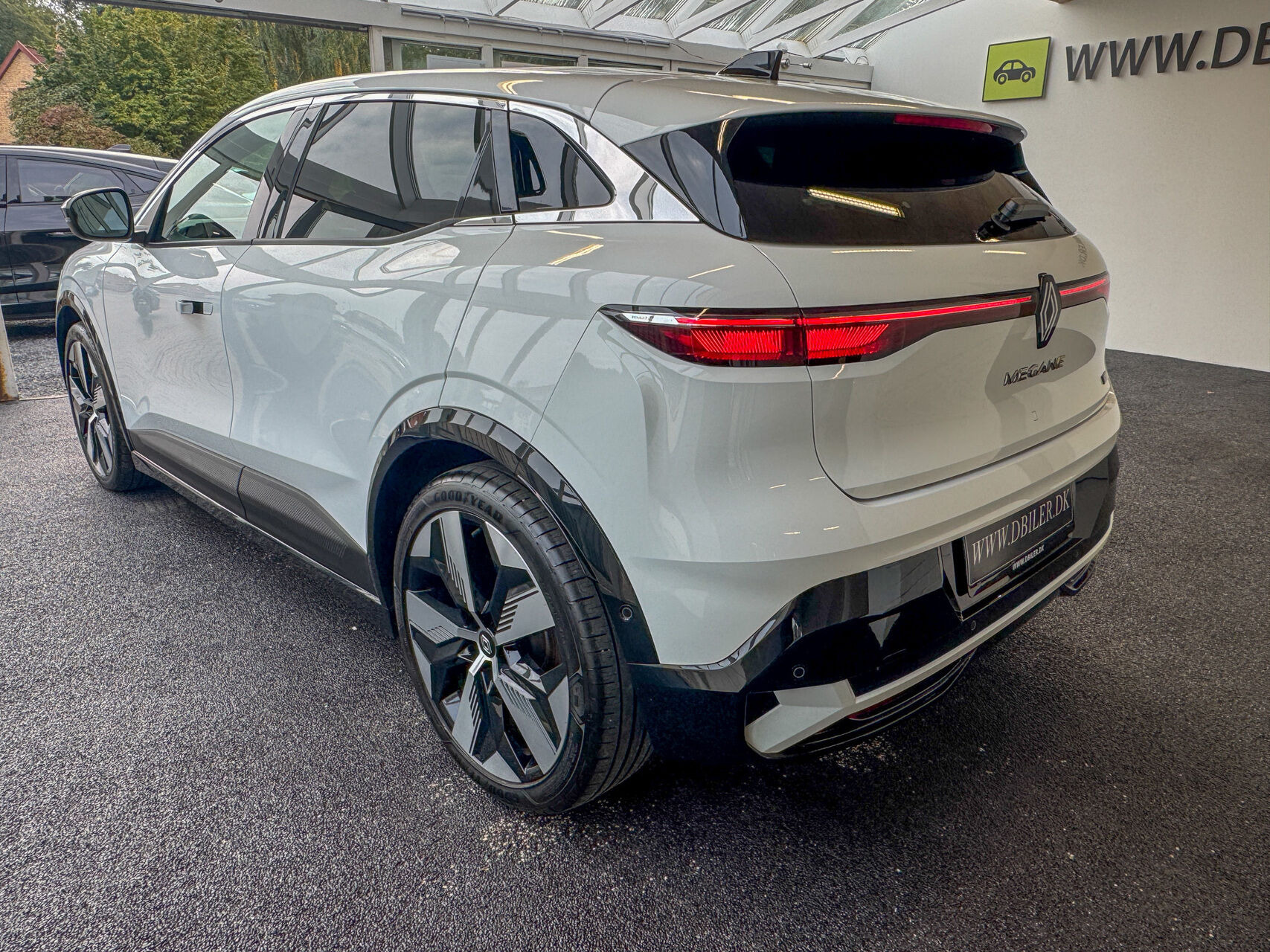 Hvid Renault Mégane fra 2025