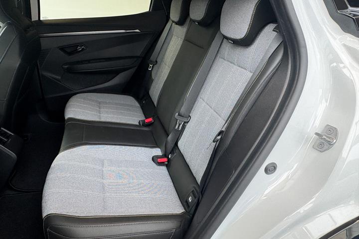 Hvid Renault Mégane fra 2025