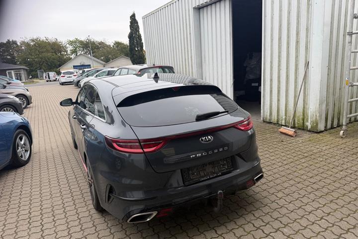 Grå Kia ProCeed fra 2019