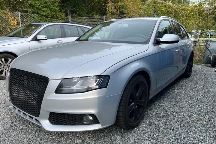 Sølv Audi A4 fra 2011