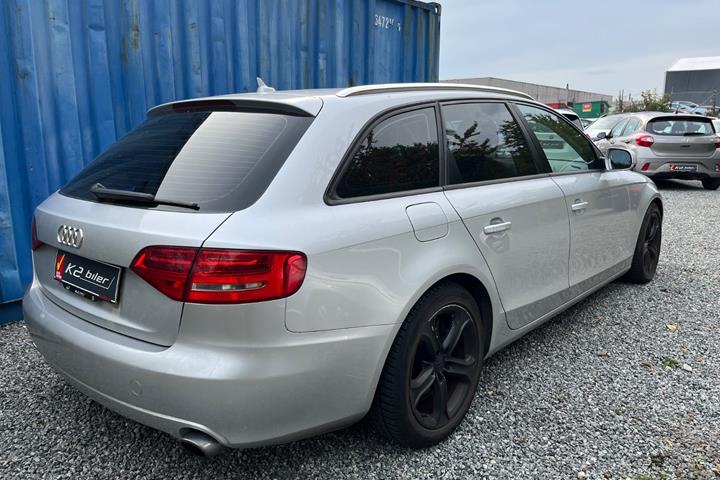 Sølv Audi A4 fra 2011