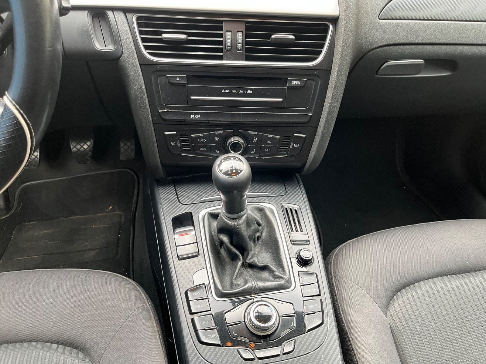 Sølv Audi A4 fra 2011