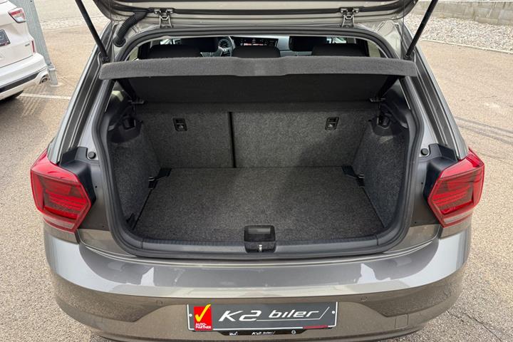 Grå VW Polo fra 2019