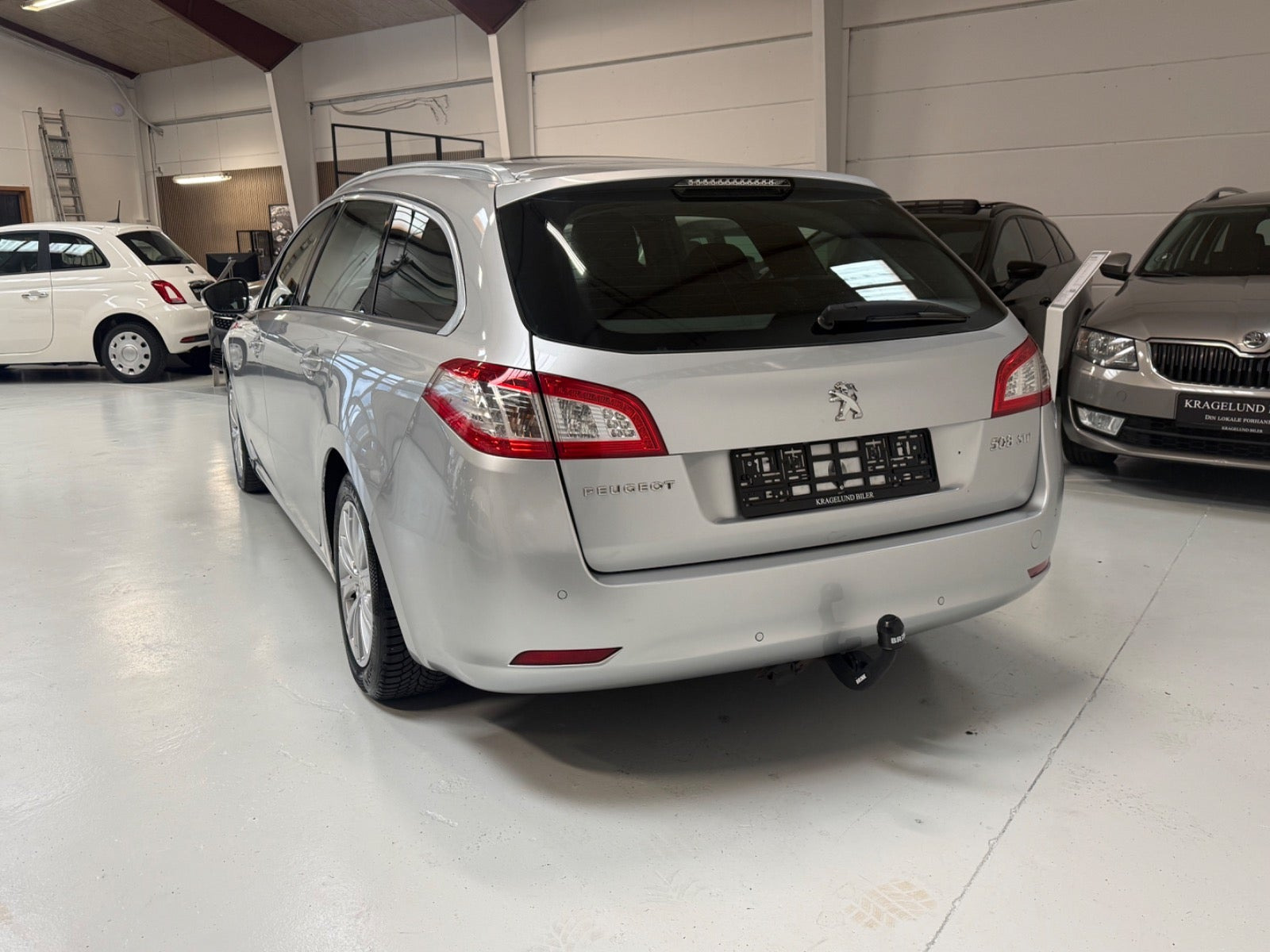 Grøn Peugeot 508 fra 2014