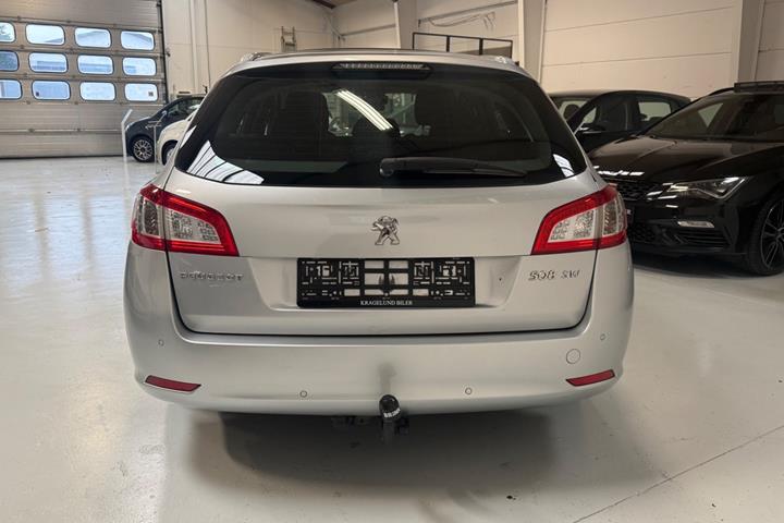 Grøn Peugeot 508 fra 2014
