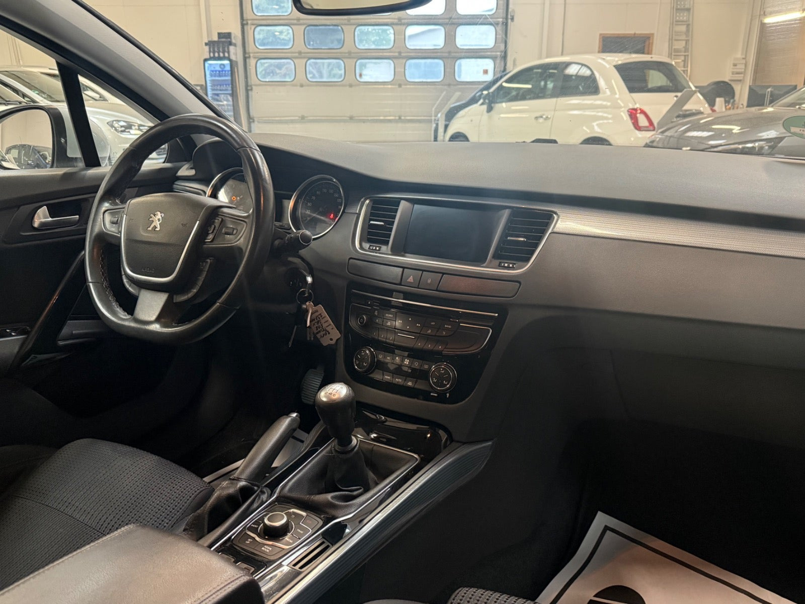 Grøn Peugeot 508 fra 2014