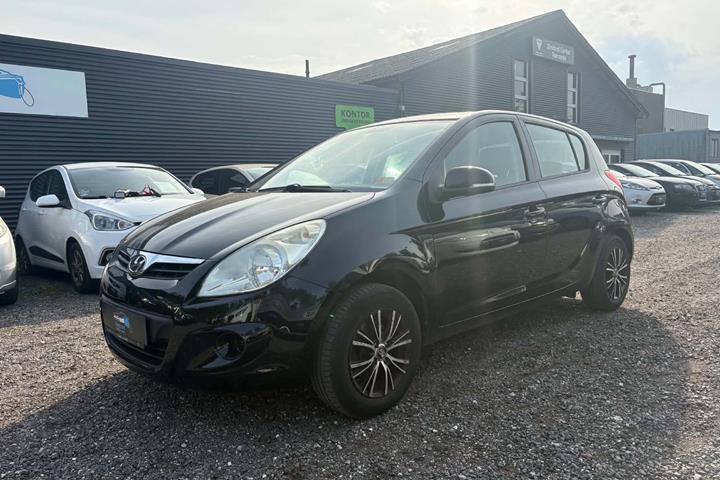 Sort Hyundai i20 fra 2010