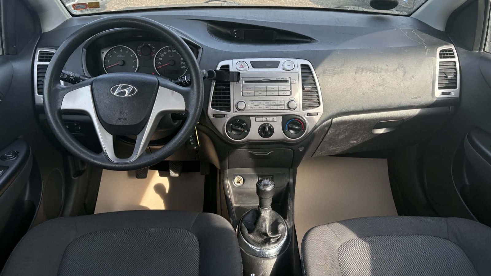 Sort Hyundai i20 fra 2010