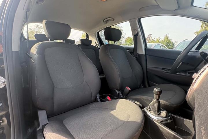 Sort Hyundai i20 fra 2010