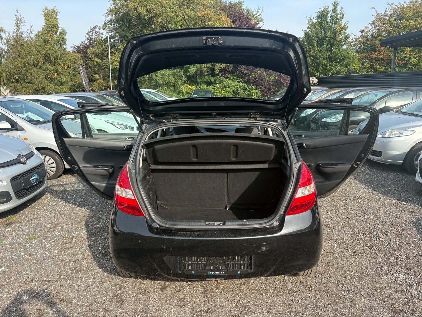 Sort Hyundai i20 fra 2010