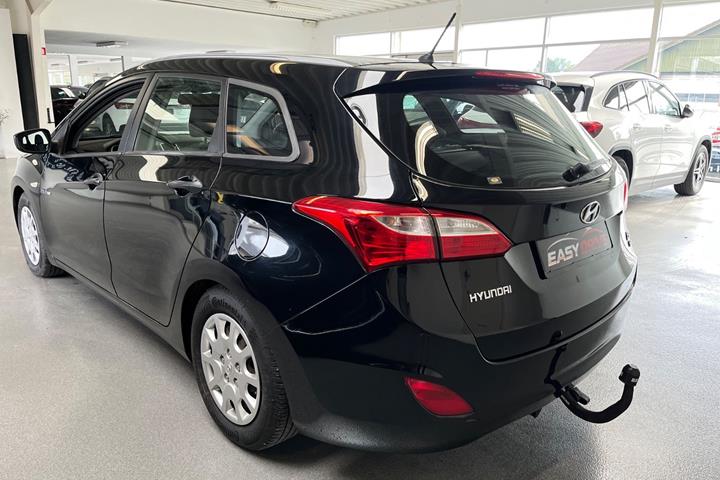 Grøn Hyundai i30 fra 2014