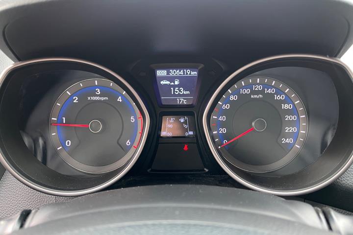 Grøn Hyundai i30 fra 2014