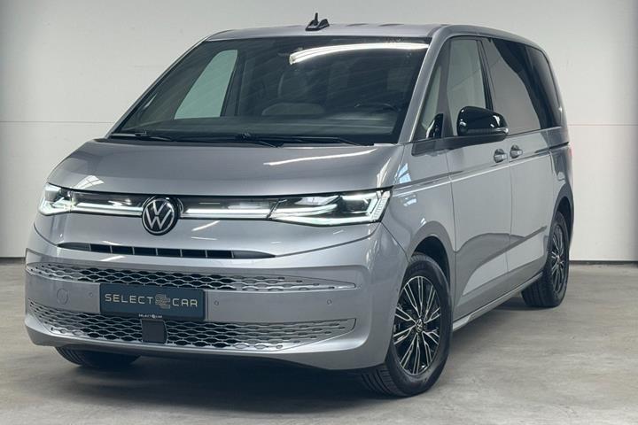 Grå VW Multivan fra 2022