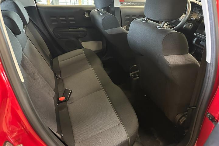 Rød Citroën C3 fra 2017