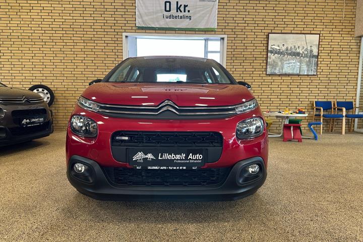 Rød Citroën C3 fra 2017