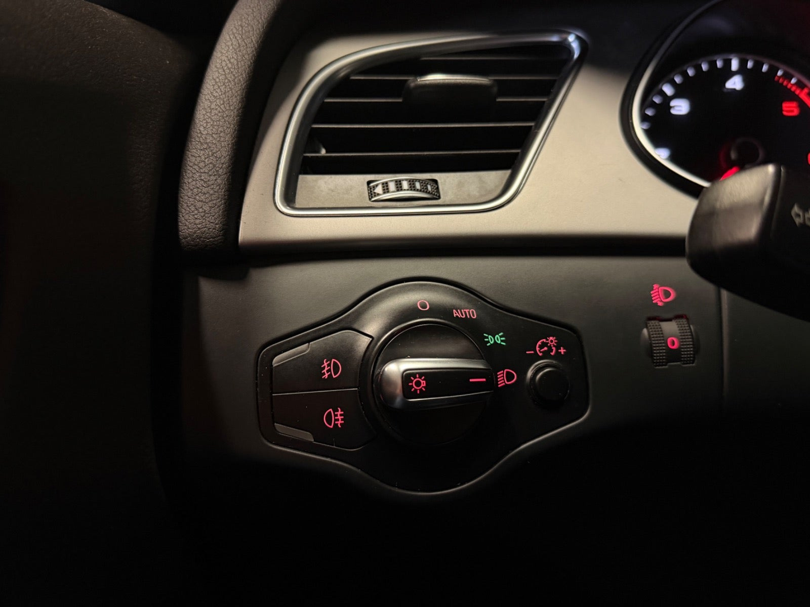 Sort Audi A4 fra 2012