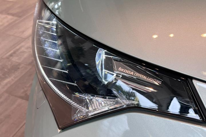 Sølv Skoda Enyaq fra 2021