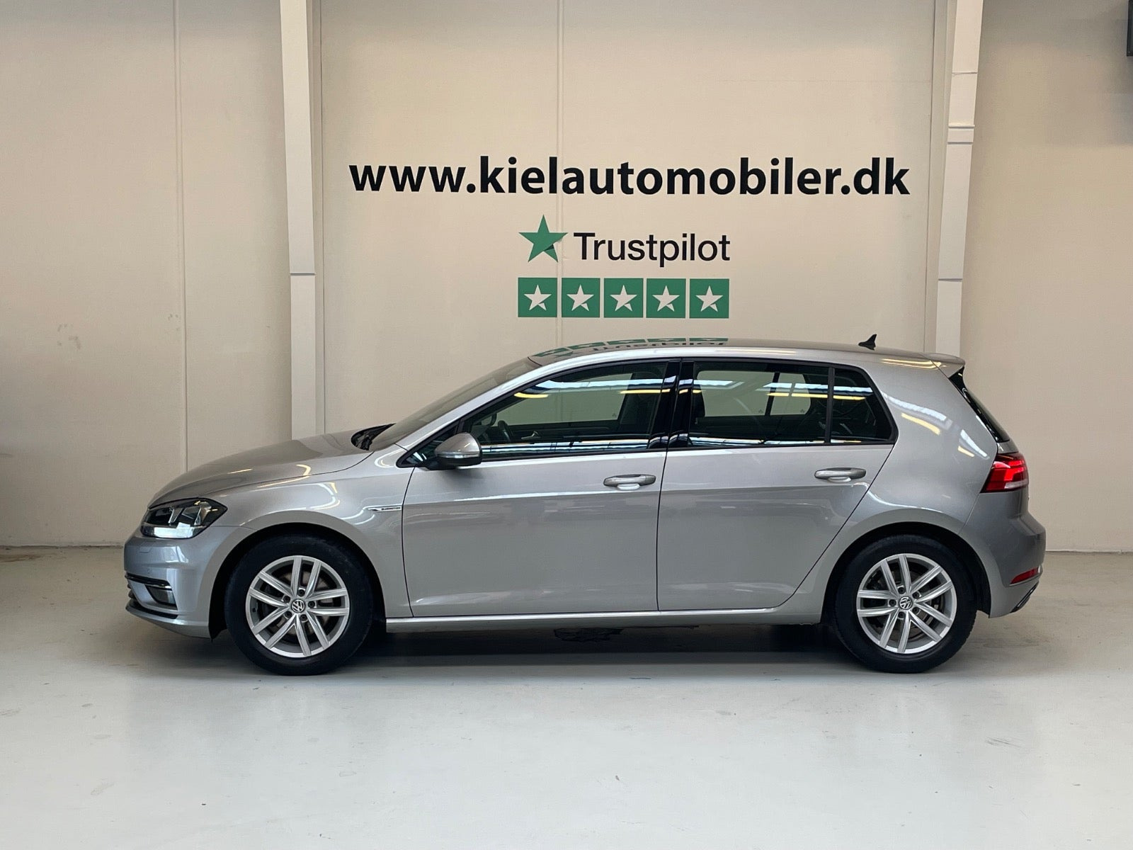 Sølv VW Golf VII fra 2019