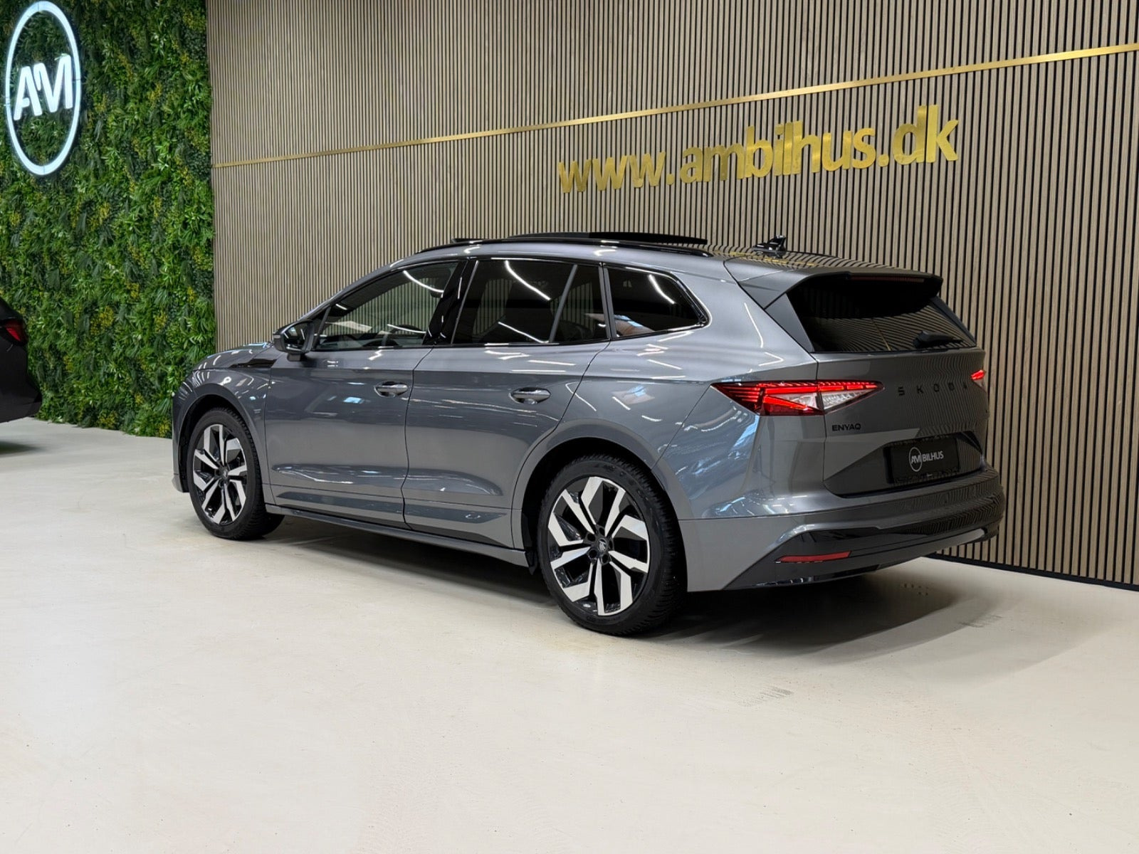 Grå Skoda Enyaq fra 2026