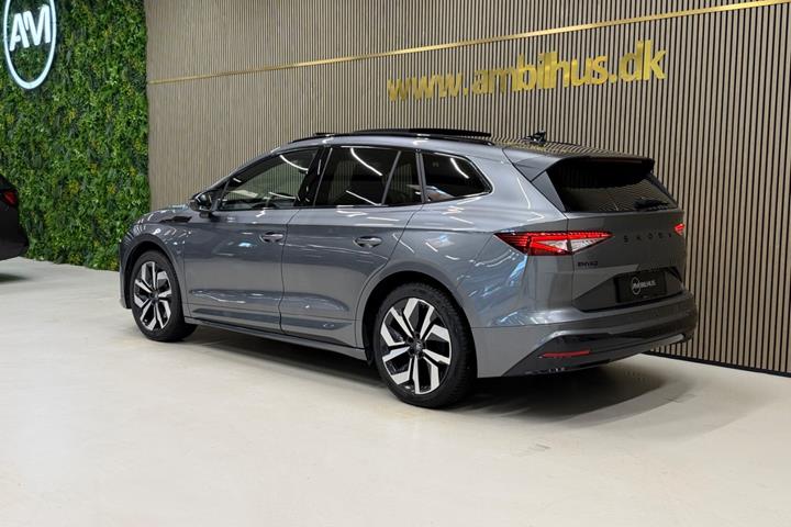 Grå Skoda Enyaq fra 2026