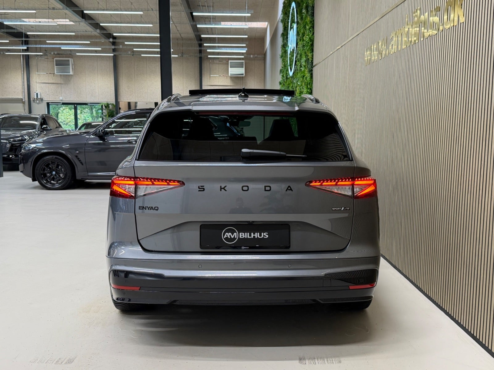 Grå Skoda Enyaq fra 2026