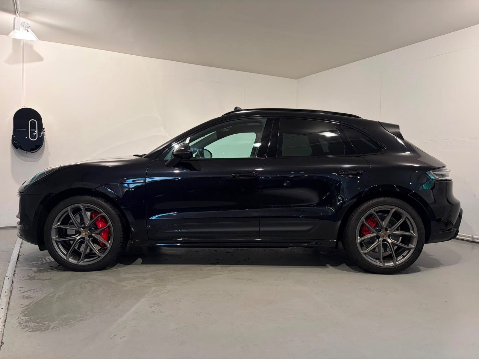 Sort Porsche Macan GTS fra 2022