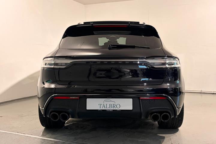 Sort Porsche Macan GTS fra 2022