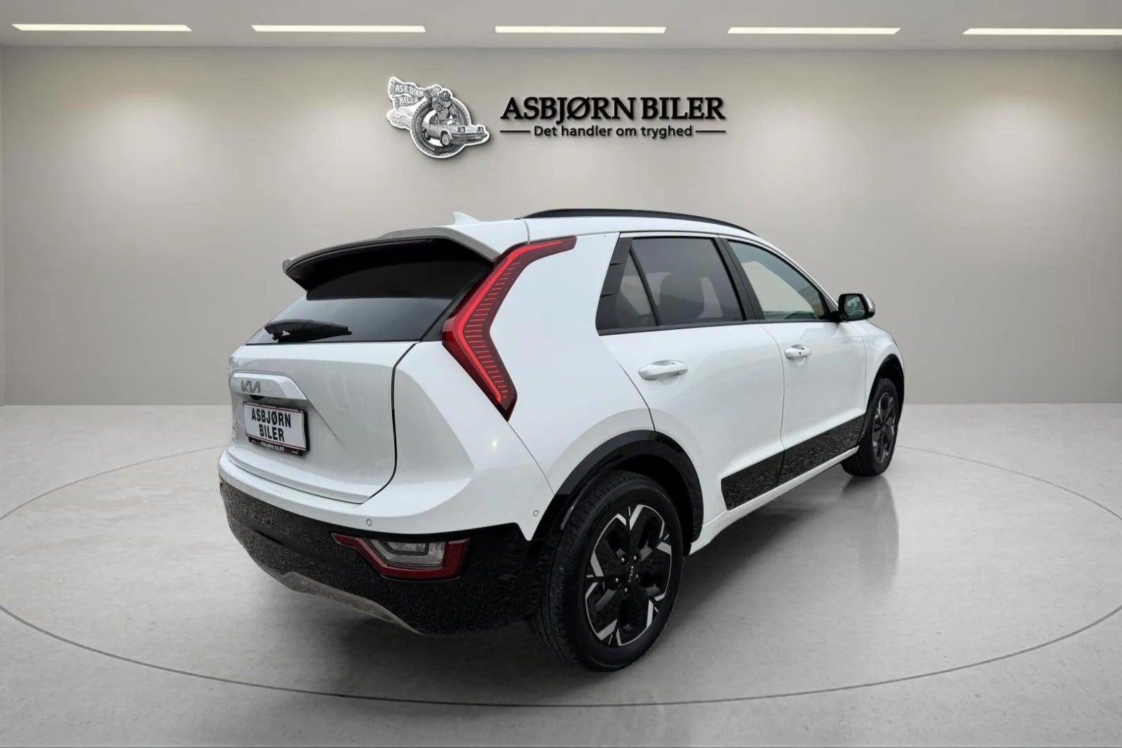 Hvid Kia Niro fra 2024