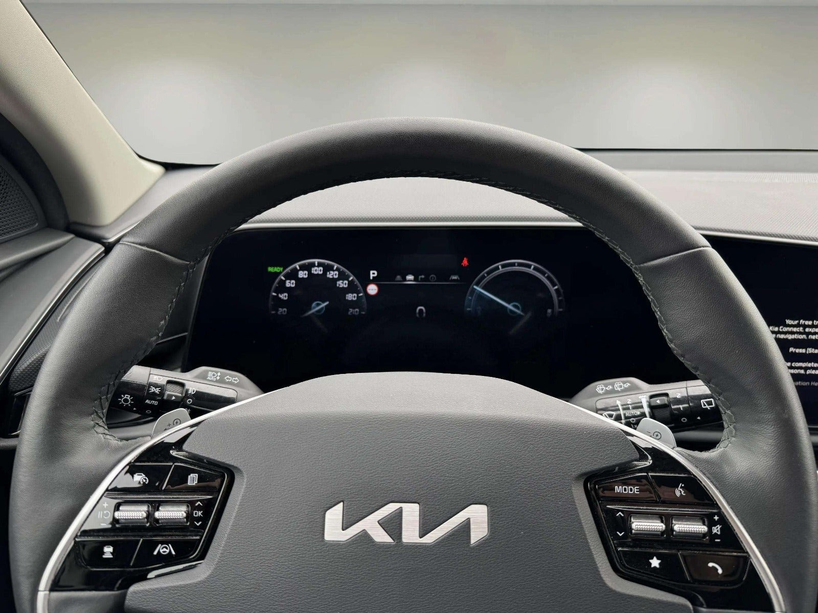 Hvid Kia Niro fra 2024