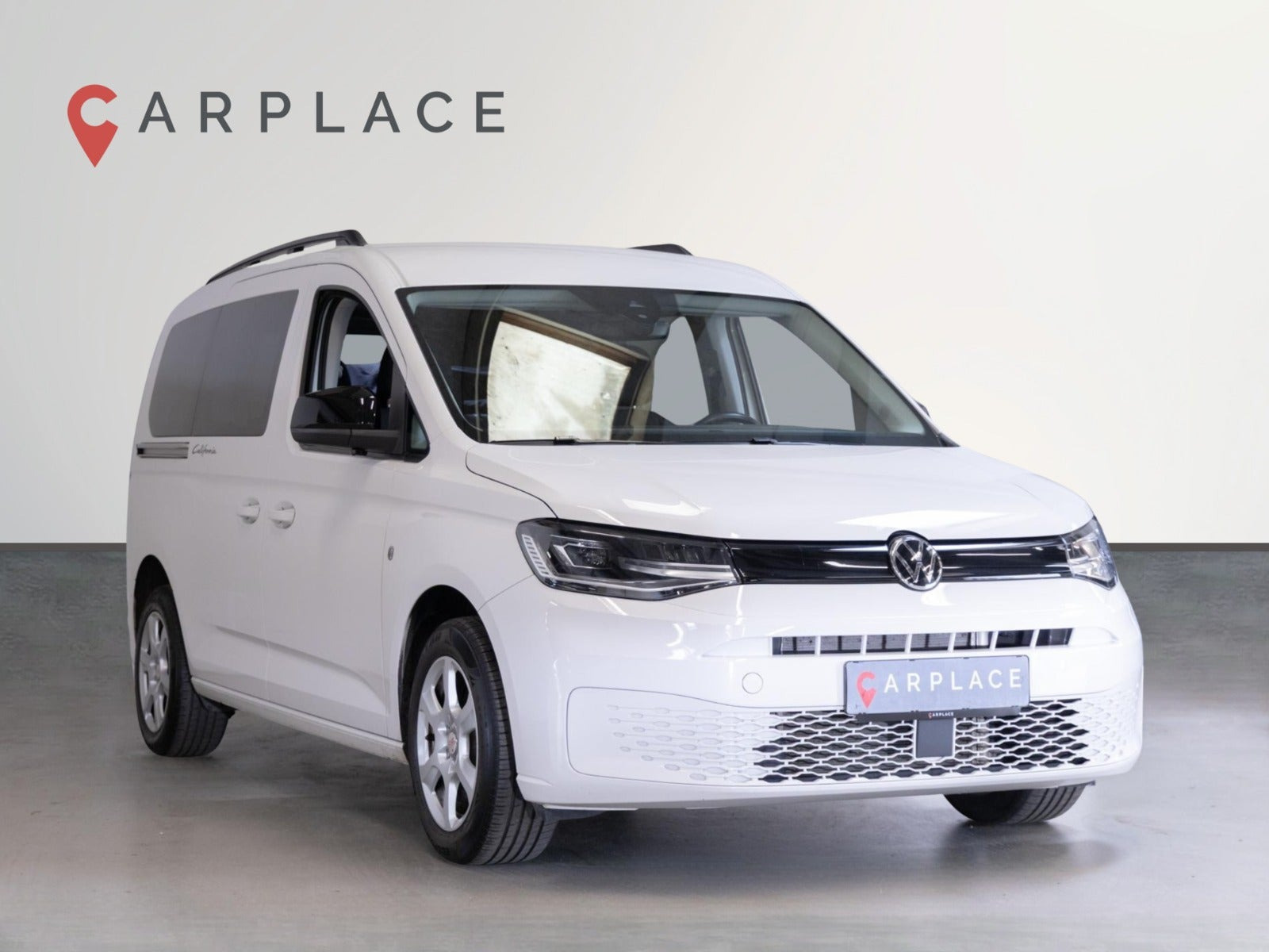 Hvid VW Caddy Maxi fra 2023