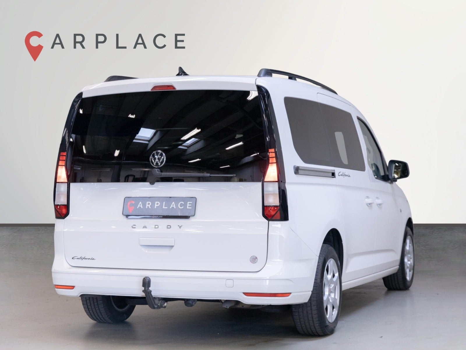 Hvid VW Caddy Maxi fra 2023